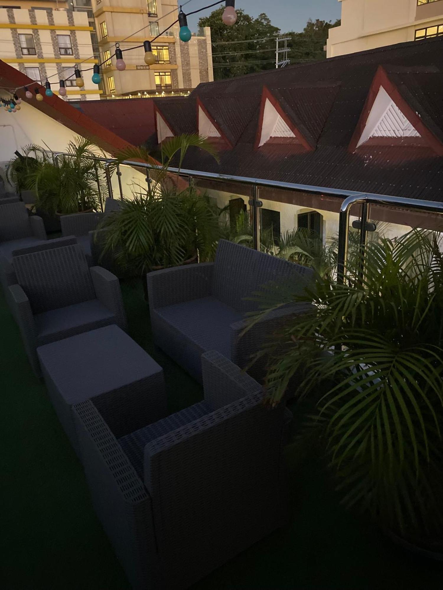 Nirvana Beach Resort Balabag  Eksteriør bilde