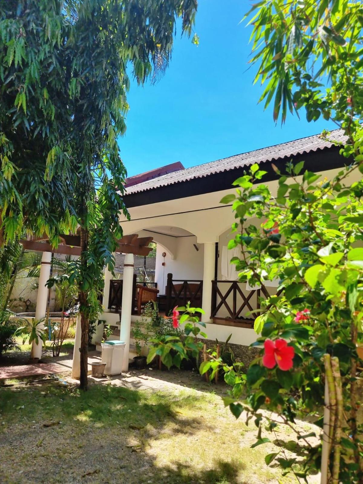Nirvana Beach Resort Balabag  Eksteriør bilde